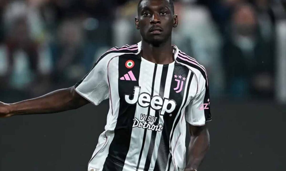 PSG, Kolo Muani ai margini: allenamenti con le giovanili mentre la Juve continua il pressing