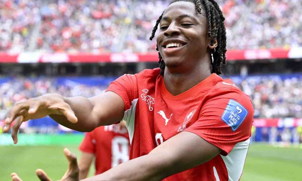Non solo il Newcastle su Manzambi, anche l’Aston Villa sulle tracce della rivelazione del Mondiale. Novità importanti per il suo futuro