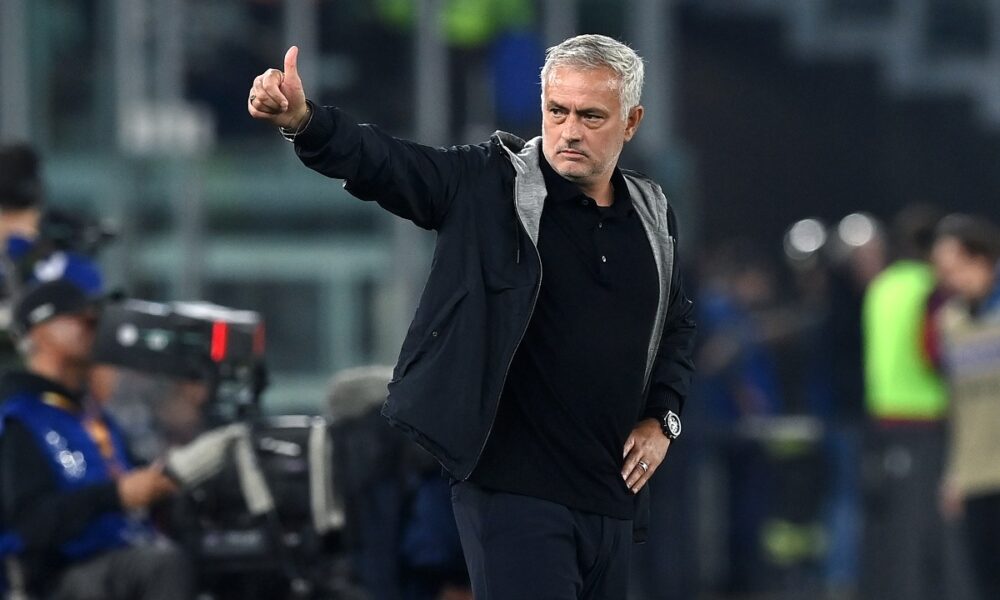 Mourinho si presenta: «Questa è una missione. Sono qui per aiutare tutti a diventare migliori»