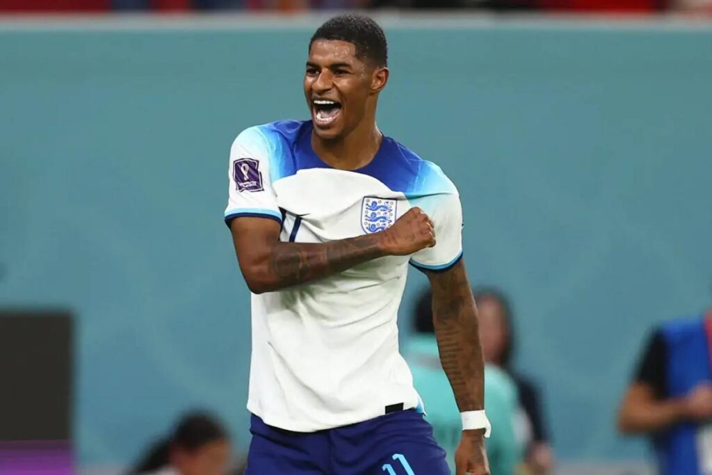 Marcus Rashford con la maglia dell'Inghilterra