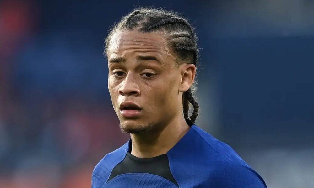 Xavi Simons svela il retroscena sull’addio al Barcellona: «Non credevano in me»