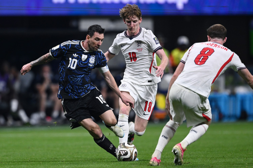 Messi argentina inghilterra