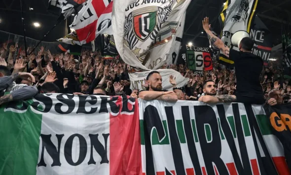 Tifosi juve curva