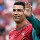 Cristiano Ronaldo saluta