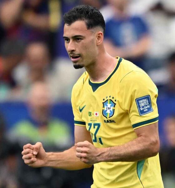 Gabirel Martinelli esulta dopo un suo gol in Brasile Giappone