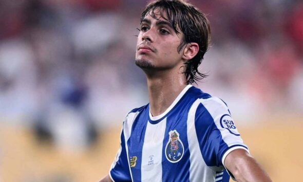 Rodrigo Mora, centrocampista del Porto
