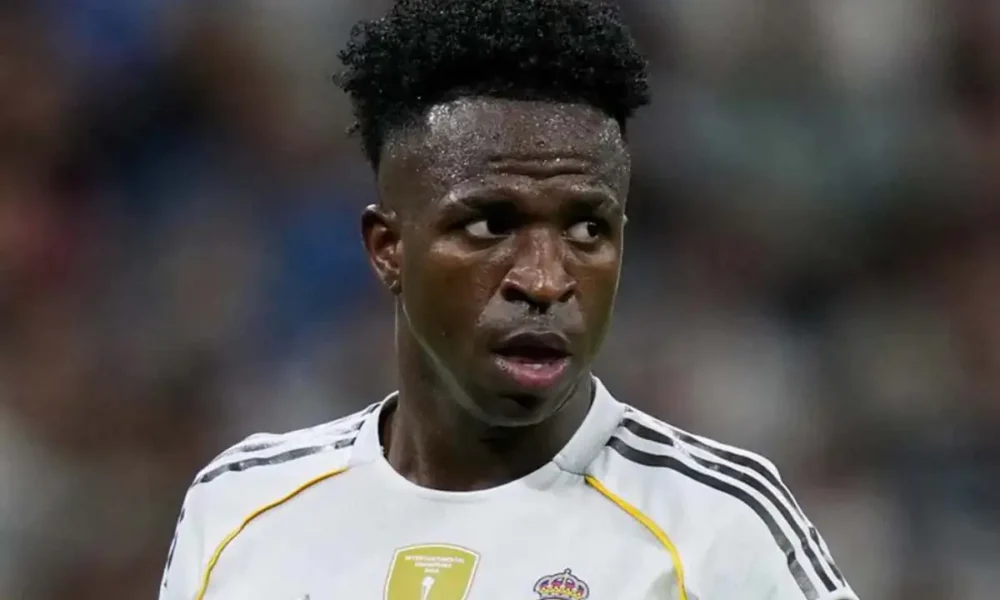 Real Madrid, ufficiale il rinnovo di Vinicius Junior: contratto fino al 2032