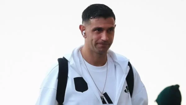Dibu martinez