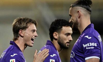 Esultanza Gudmundsson Fiorentina Benevento