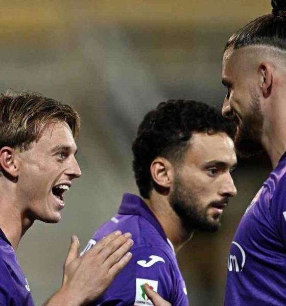 Esultanza Gudmundsson Fiorentina Benevento