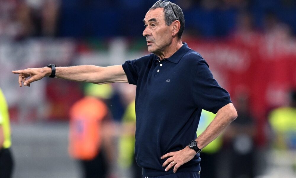 Atalanta, Sarri esce allo scoperto: «Il perfezionismo è la mia benzina. Non sono un gestore ma un allenatore da campo. Mancano esterni? Situazione contingente»