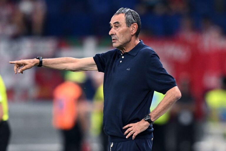 Conferenza stampa Sarri pre Juve Atalanta: «Nessun rimpianto del mio percorso a Torino, lo Scudetto sembrava scontato…C’è un aspetto su cui dobbiamo crescere»