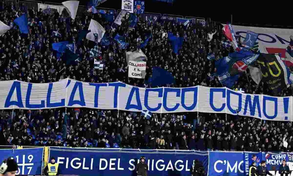Como, nuove regole per gli abbonati: assenze, maglie avversarie e polemiche tra i tifosi