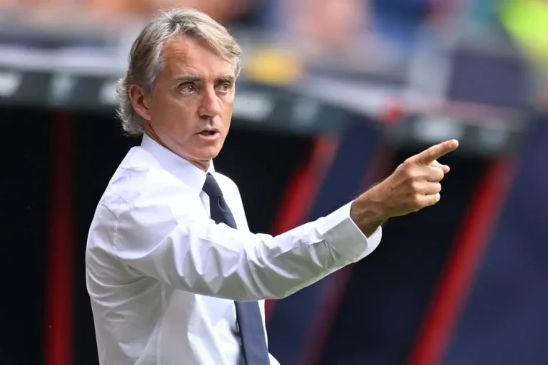Italia-Belgio, Mancini sceglie i 23 convocati: Romano e Pio Esposito nel gruppo per l’esordio in Nations League, out Zanilo!
