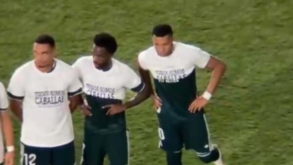 Mbappe Vinicius screen messaggio Pro Cueta