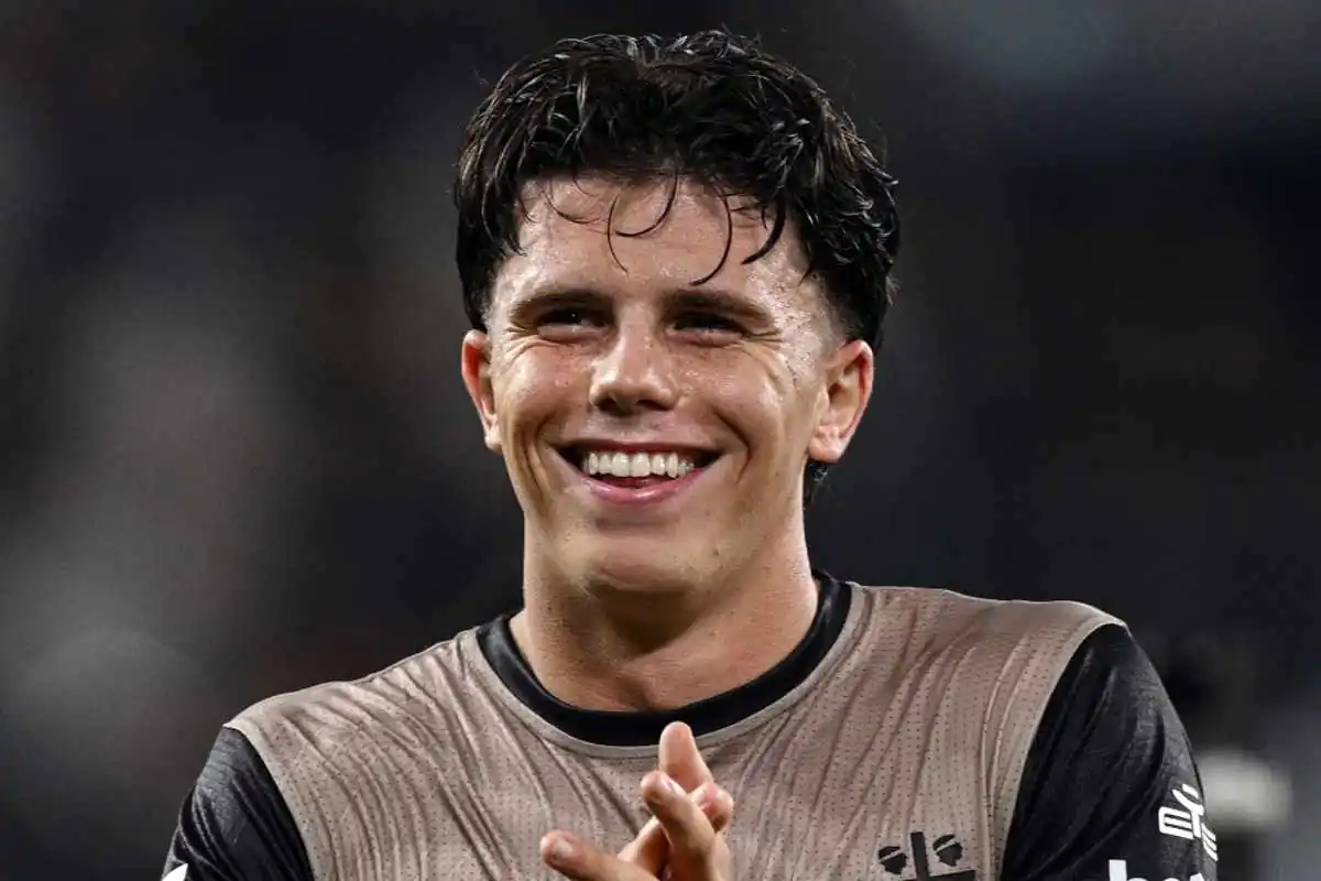 romano incanta le big della serie a la juve fa sul serio e prepara il duello con l8217inter il talento del cagliari 232 il nuovo obiettivo per il centrocampo da Calcionews24.com romano incanta le big della serie a la juve fa sul serio e prepara il duello con l8217inter il talento del cagliari 232 il nuovo obiettivo per il centrocampo
