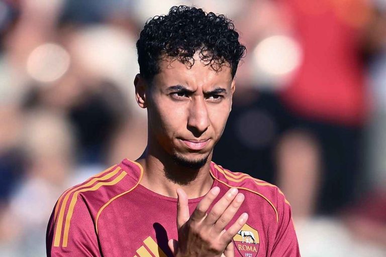 Calciomercato Roma, Salah-Eddine saluta i giallorossi: l’esterno olandese passa al Panathinaikos in prestito
