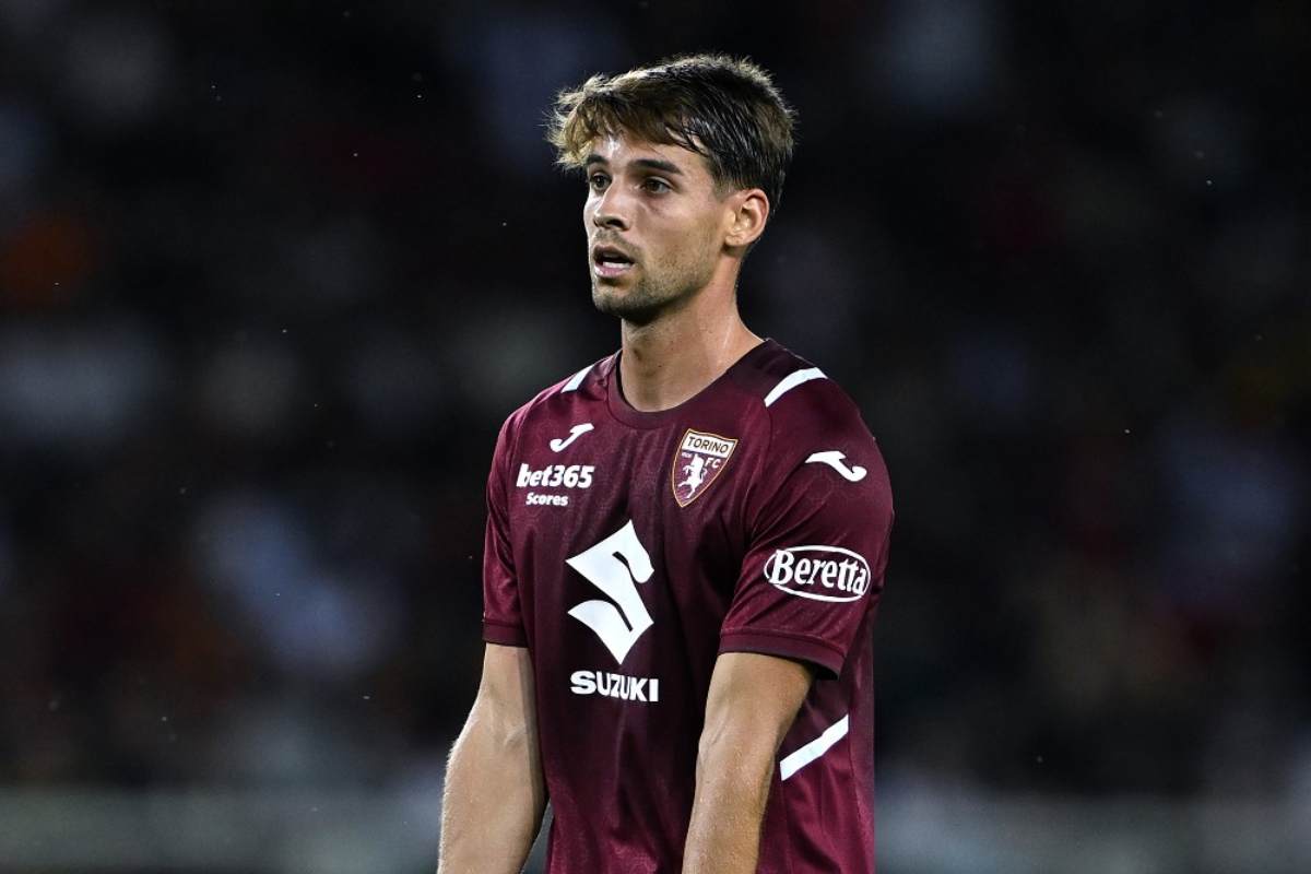 https://www.calcionews24.com/wp-content/uploads/2026/10/Braganca-Torino-Roma-per-calcio.jpg Torino, Bragança si racconta: «Qui allenamenti intensi, Abate vuole che ci godiamo il calcio. Quando sono arrivato mi hanno parlato del derby»