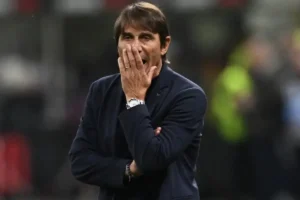 Conte rompe il silenzio su Juventus e Manchester United: «Non vi è alcuna trattativa in fase avanzata». Il comunicato ufficiale sul suo futuro