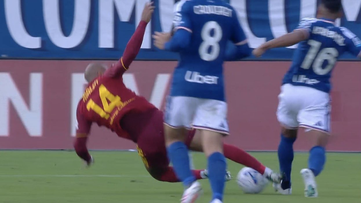 moviola como roma succede di tutto al sinigaglia tanti dubbi wesley diao espulso malen per un intervento durissimo e la staffetta fabbri sozza8230 da Calcionews24.com moviola como roma succede di tutto al sinigaglia tanti dubbi wesley diao espulso malen per un intervento durissimo e la staffetta fabbri sozza8230