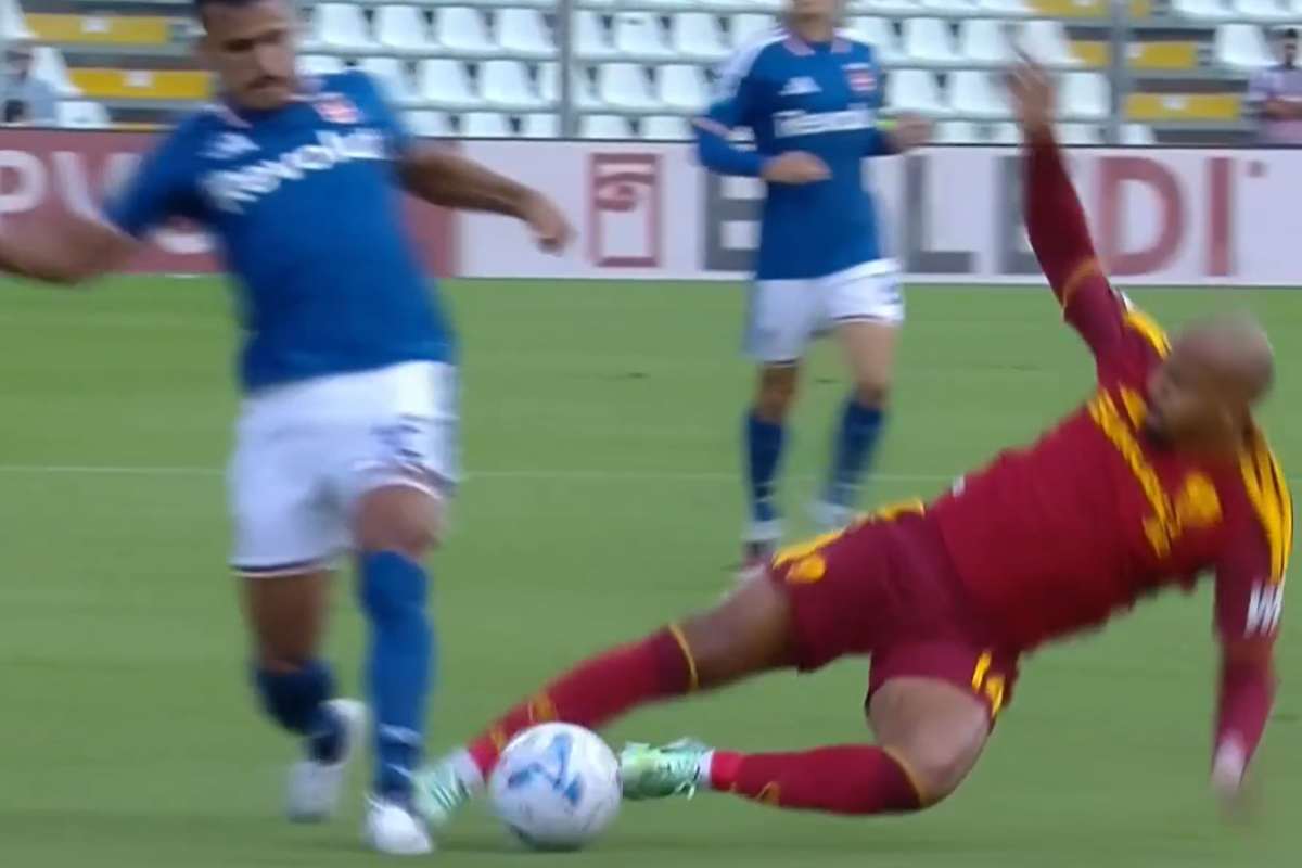 moviola como roma malen espulso la gazzetta promuove il rosso ma evidenzia l8217errore di fabbri da Calcionews24.com moviola como roma malen espulso la gazzetta promuove il rosso ma evidenzia l8217errore di fabbri