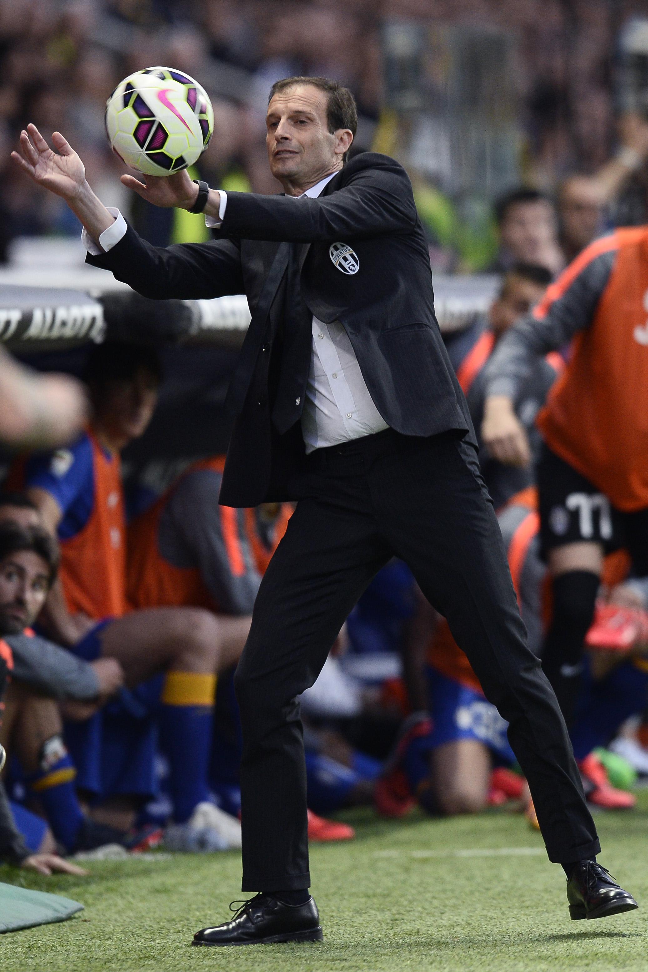 allegri pallone juventus aprile 2015 ifa