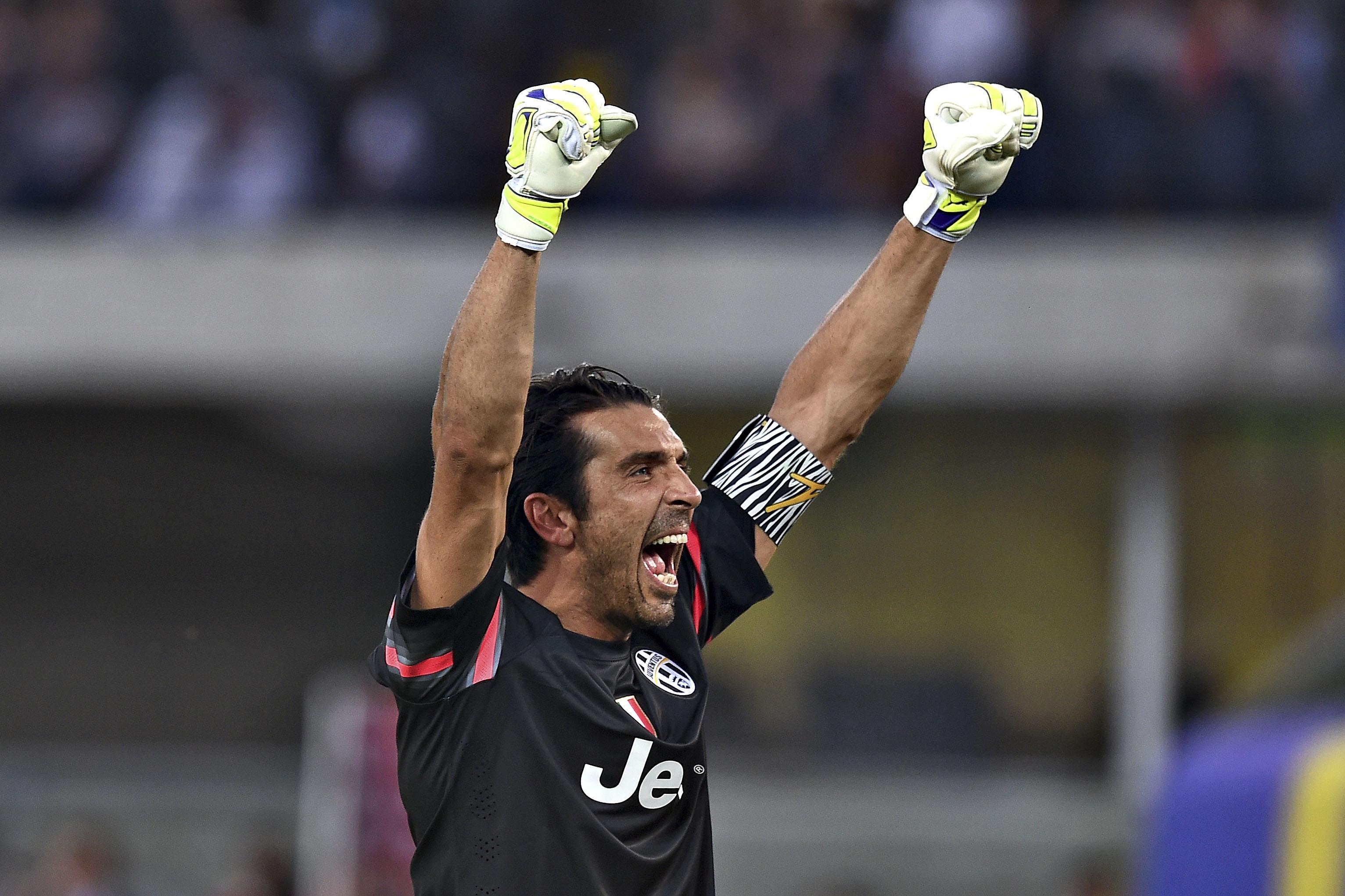 buffon esulta juventus agosto 2014 ifa