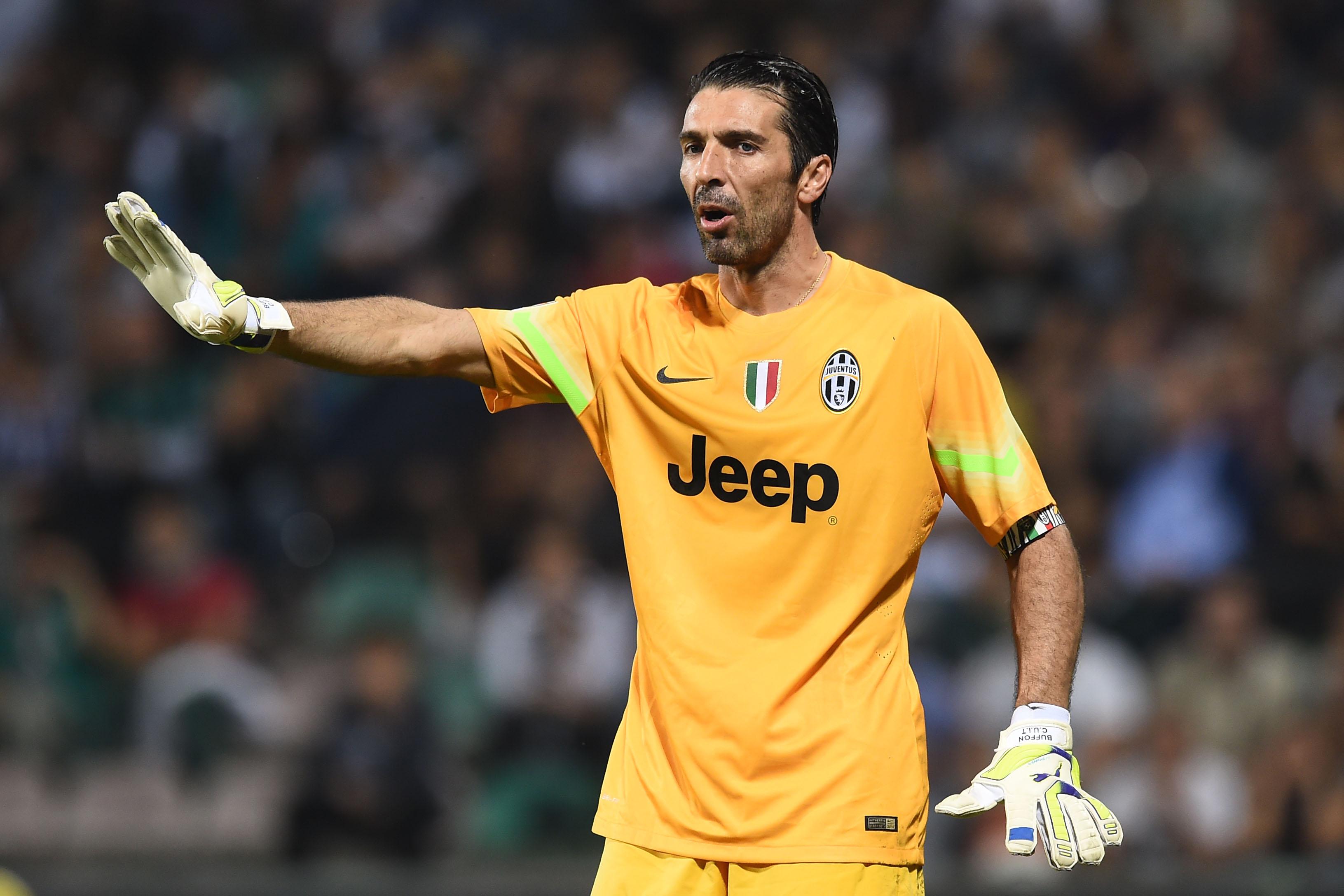 buffon giallo juventus ottobre 2014 ifa
