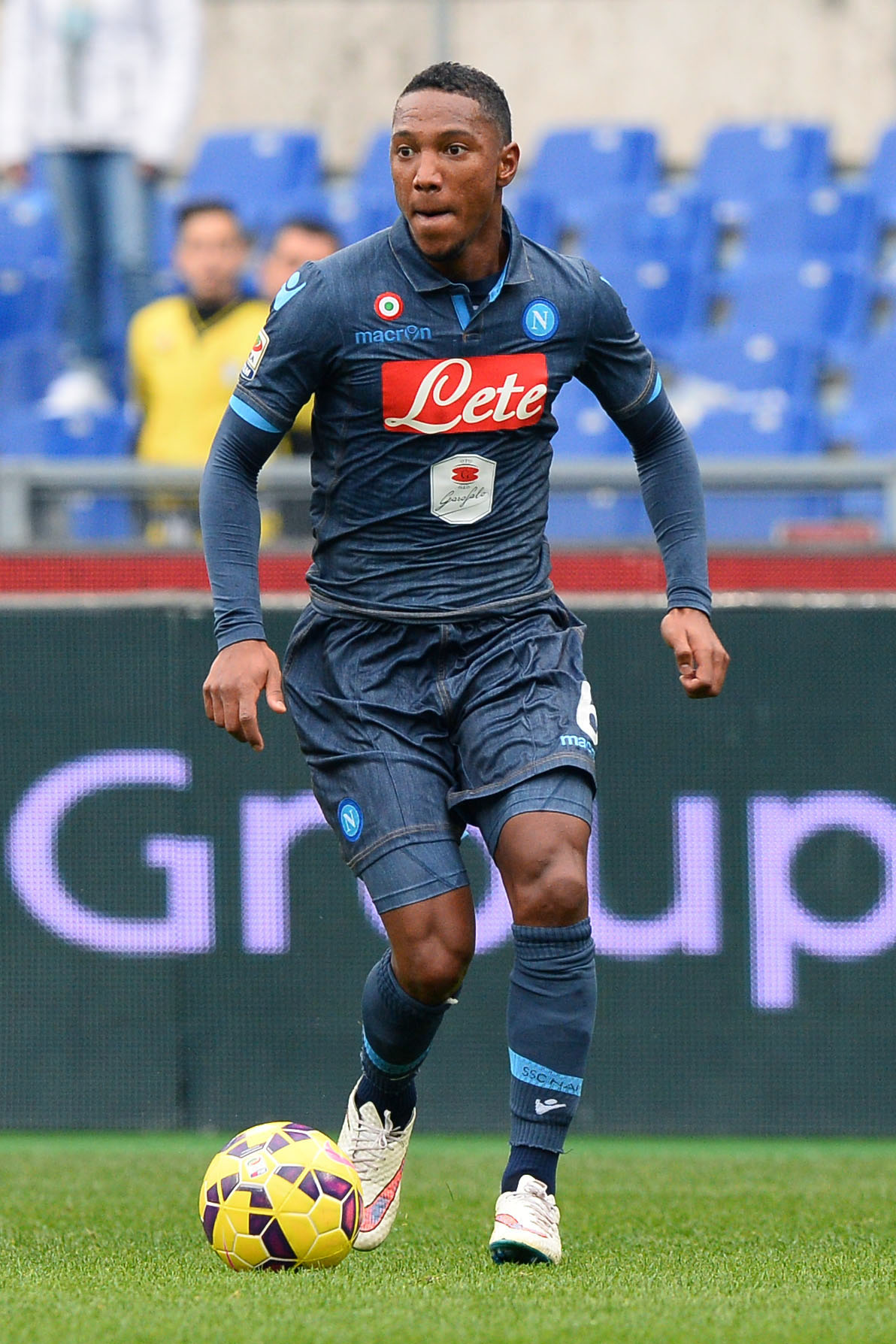 de guzman azione napoli third gennaio 2015 ifa
