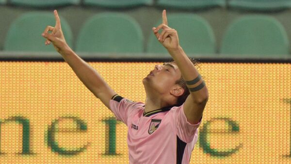 Dybala esulta agosto 2014 ifa