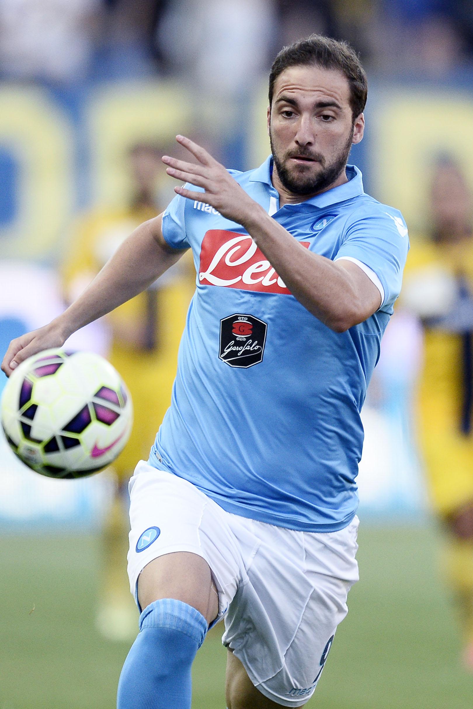 higuain azione napoli maggio 2015 ifa