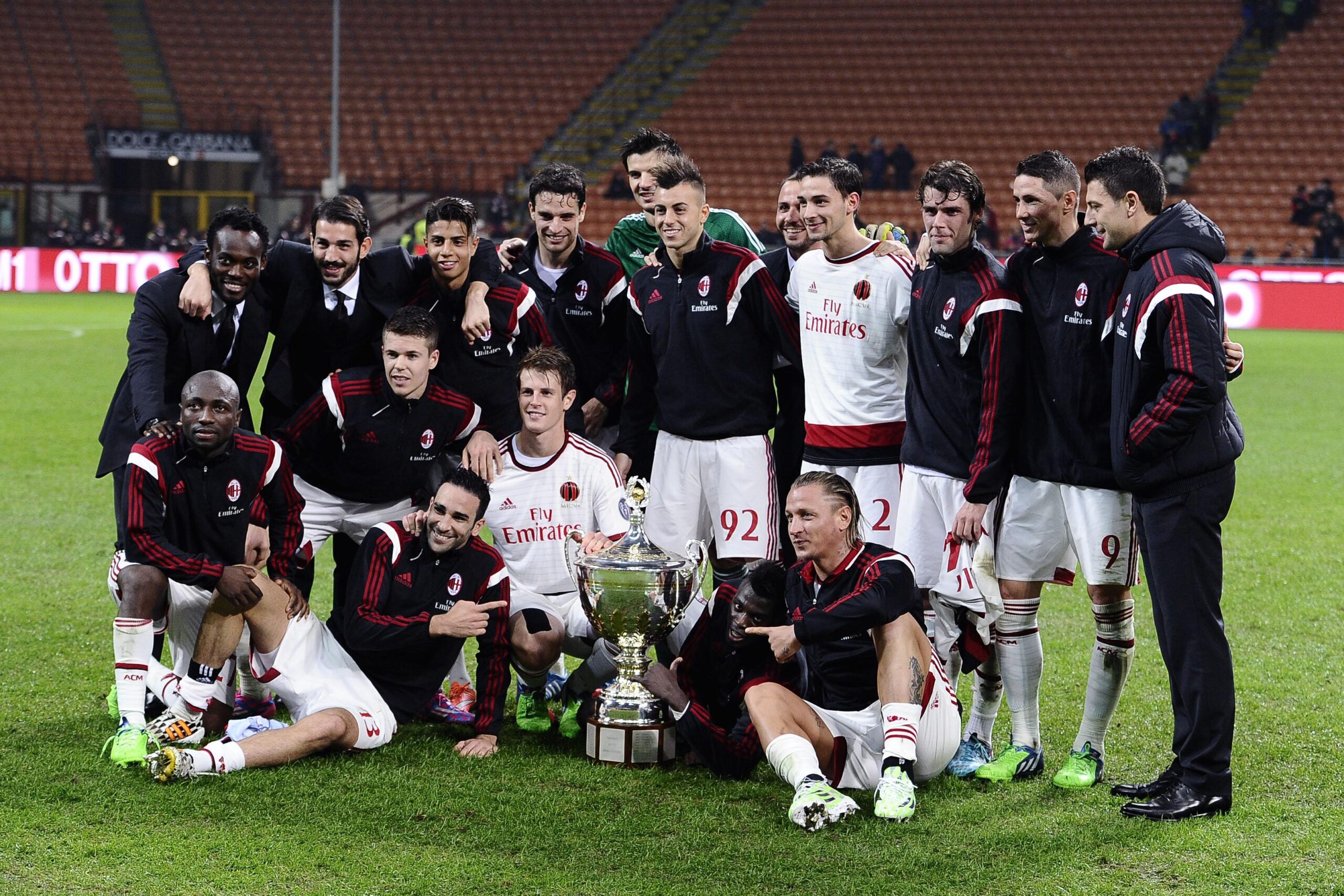 milan away gruppo novembre 2014 ifa scaled