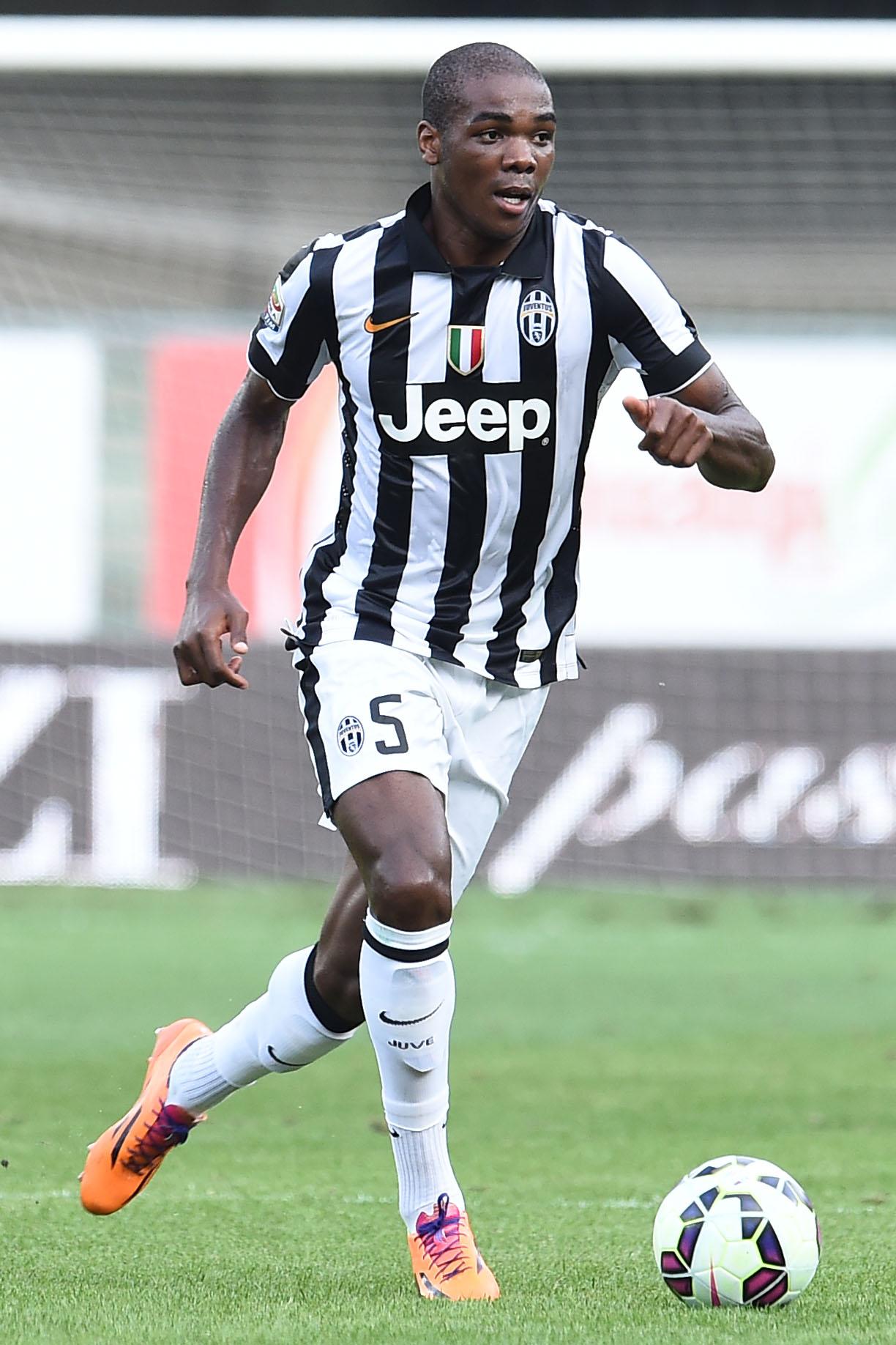 ogbonna corre juventus agosto 2014 ifa
