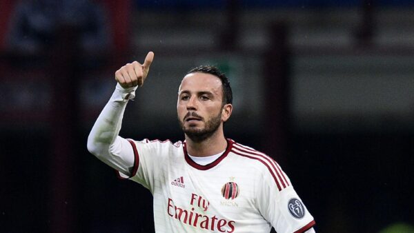 Pazzini esulta milan away novembre 2014 ifa
