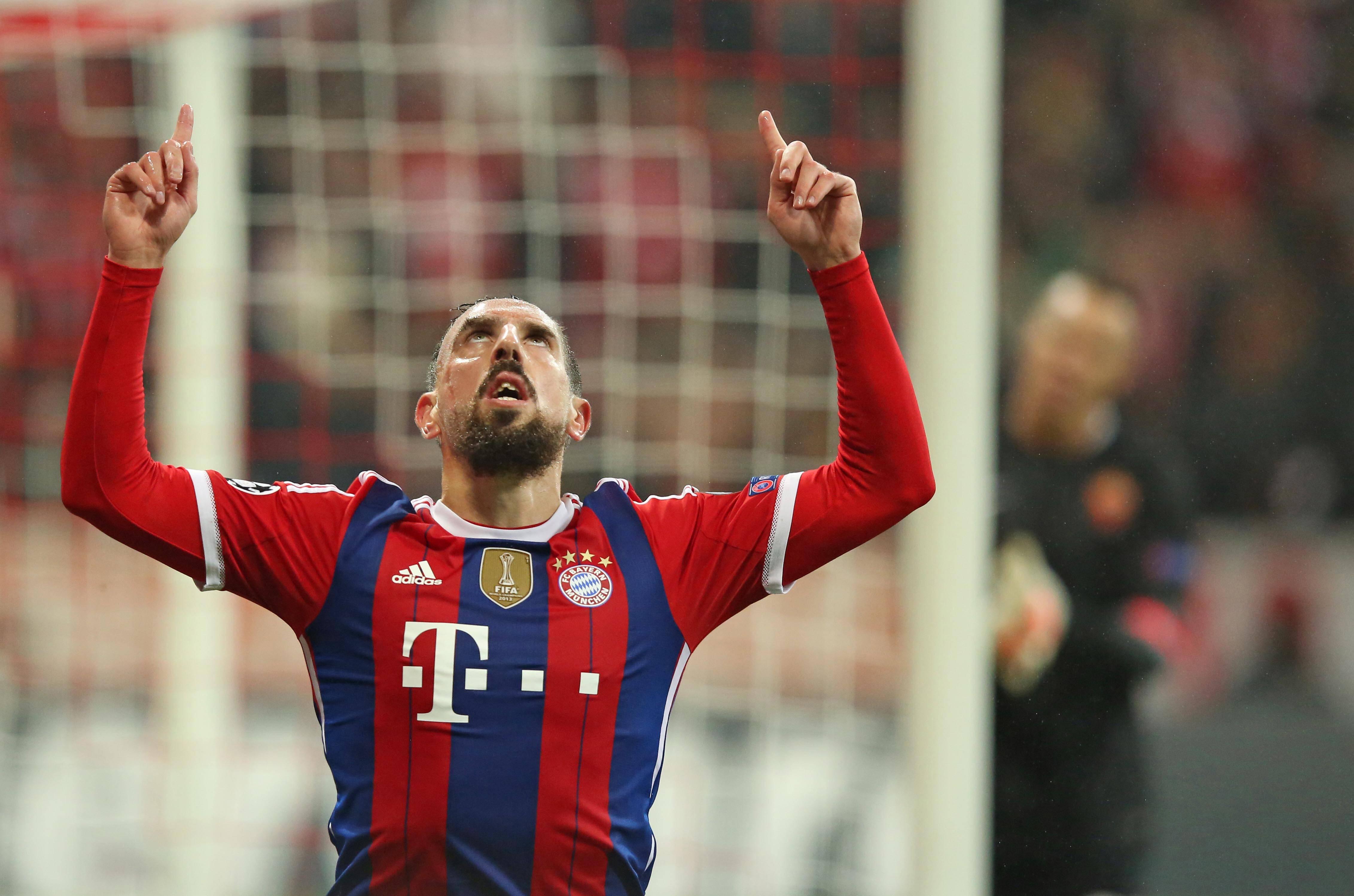 ribery esulta bayern monaco champions league novembre 2014 ifa