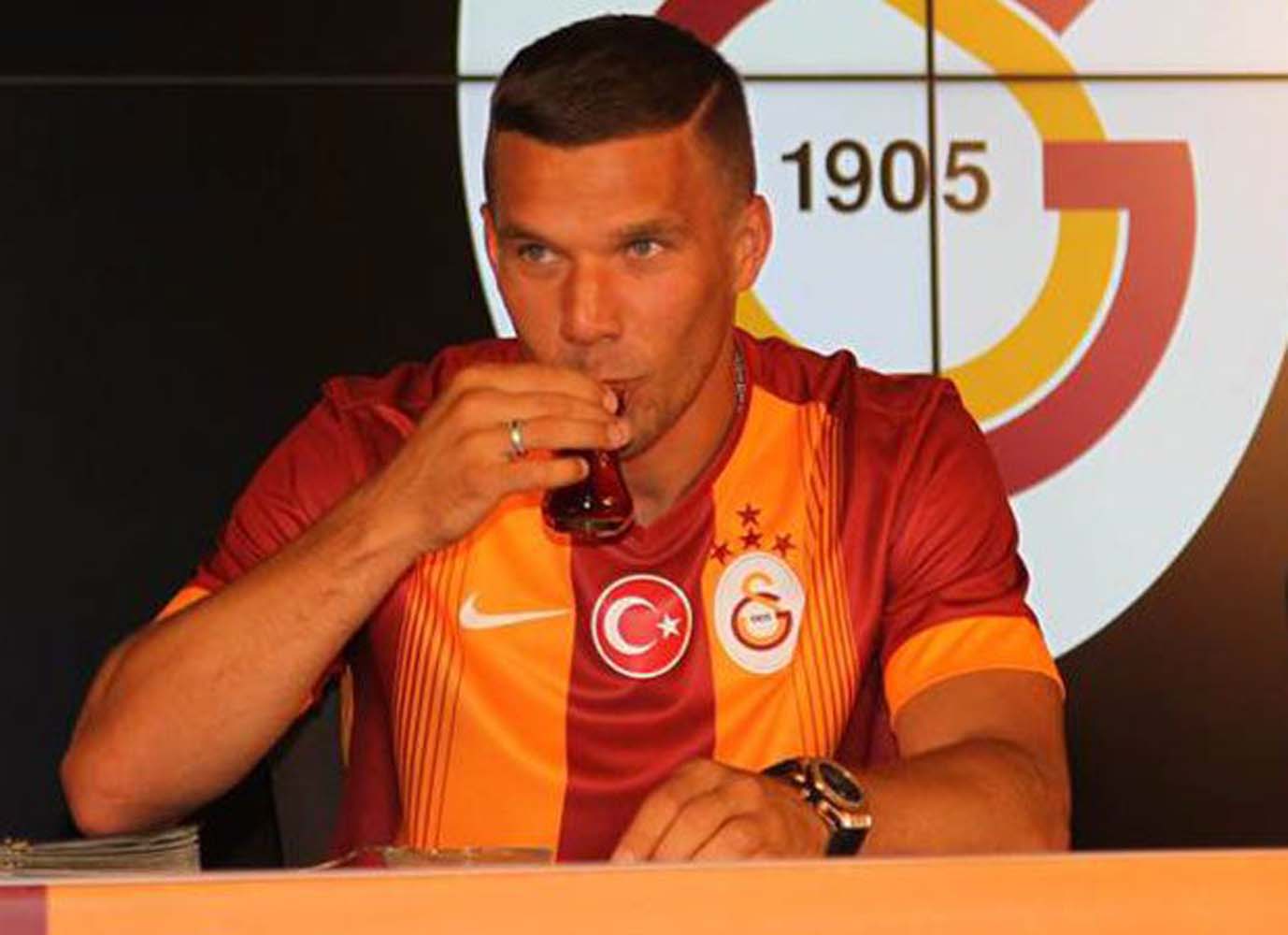 podolski galatasaray