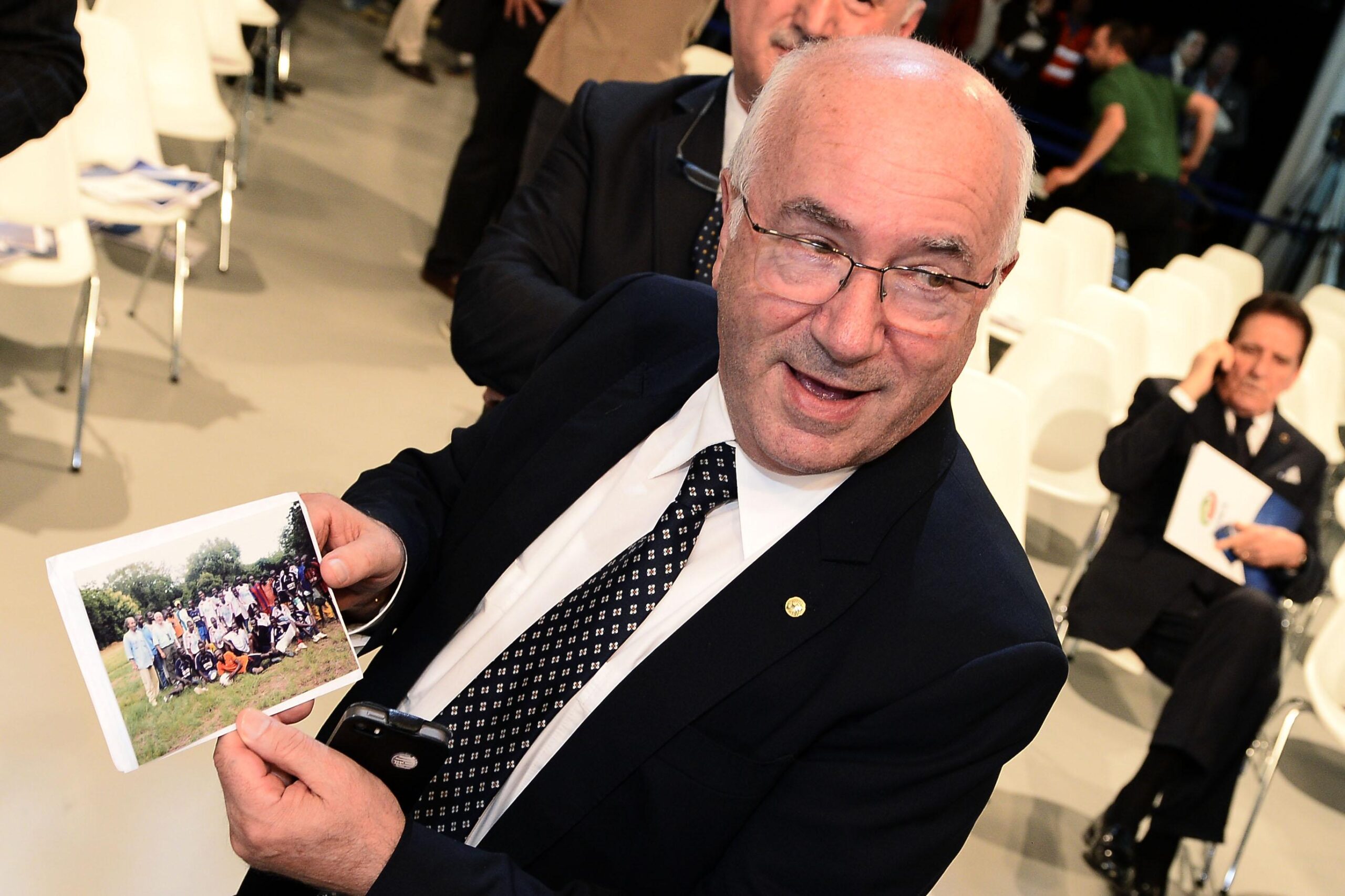 tavecchio sorride luglio 2014 ifa scaled