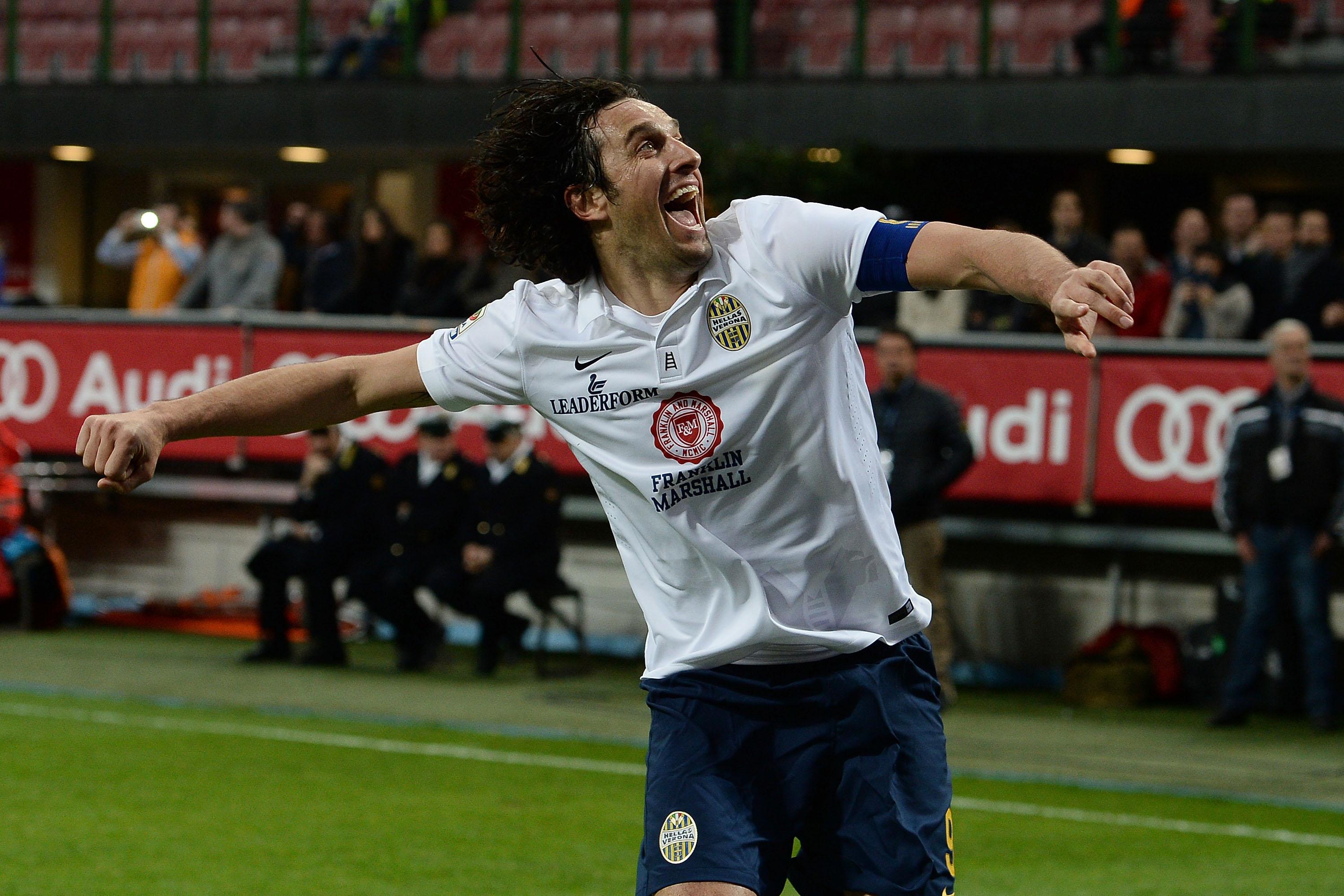 toni esultanza verona away febbraio 2015 ifa