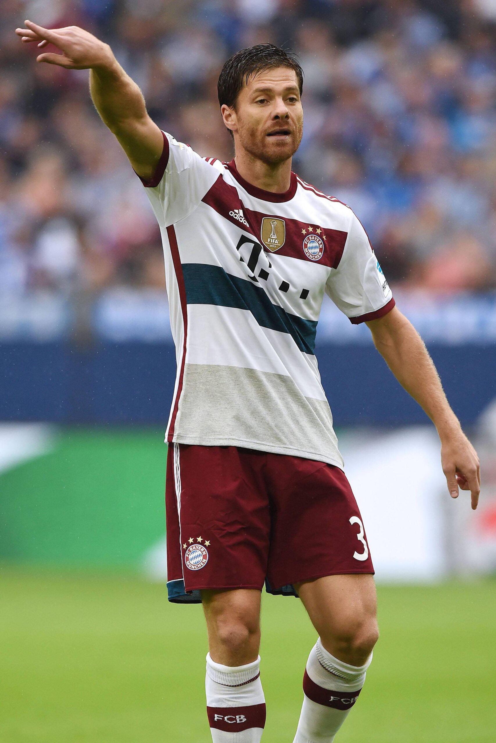 xabi alonso bayern monaco away agosto 2014 ifa scaled