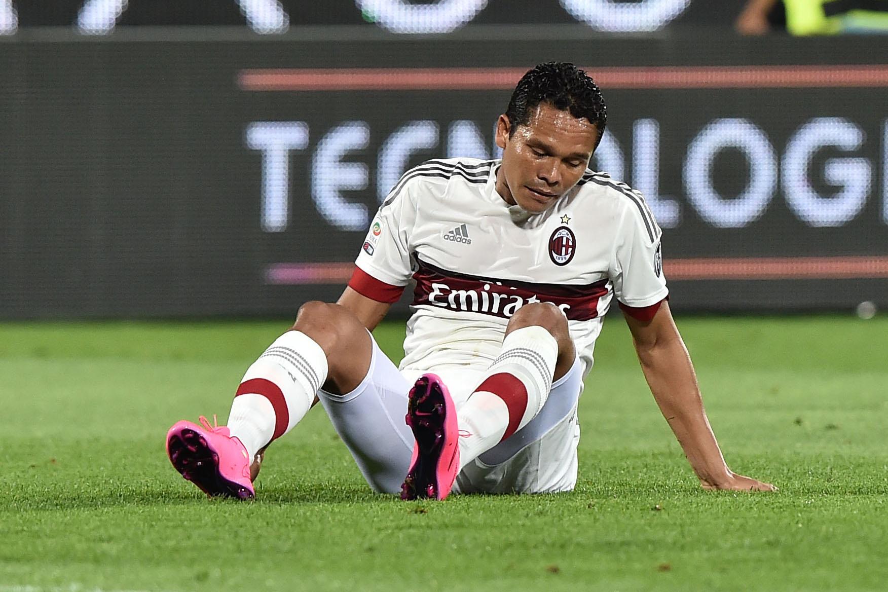 bacca disteso milan away agosto 2015 ifa