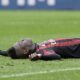 balotelli disteso milan maggio 2016 ifa