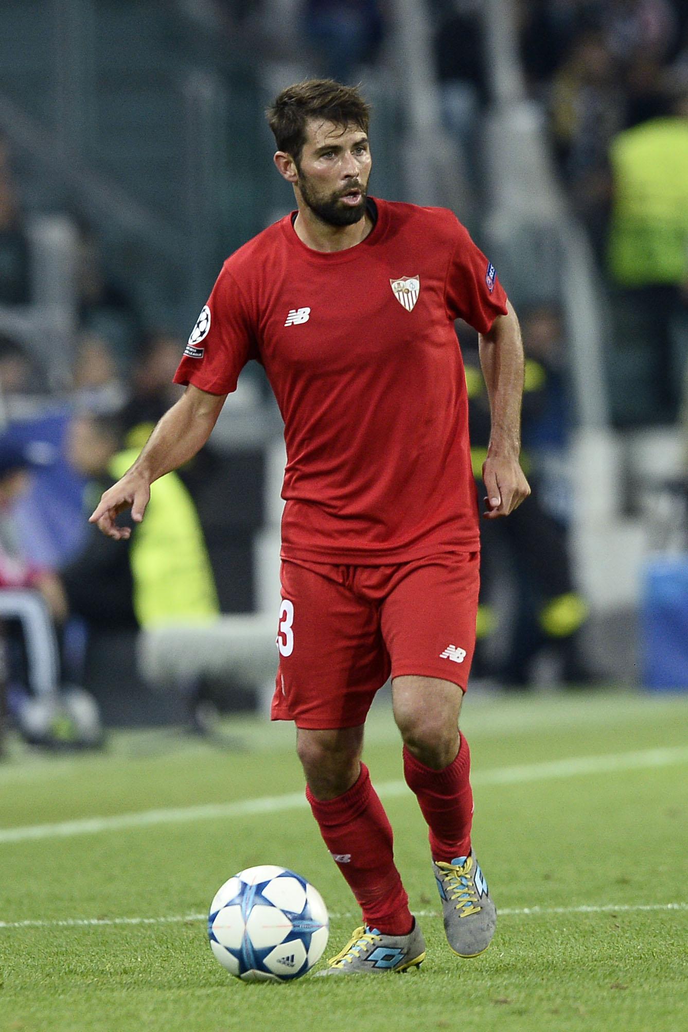 coke azione siviglia away champions league settembre 2015 ifa