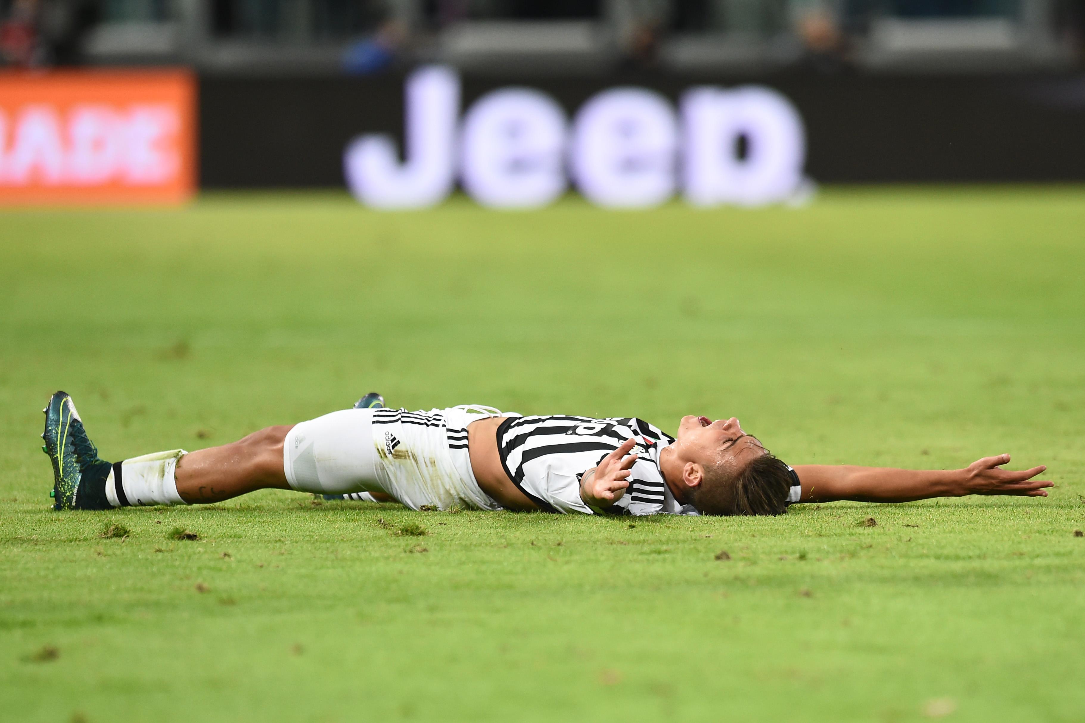dybala disteso juventus novembre 2015 ifa