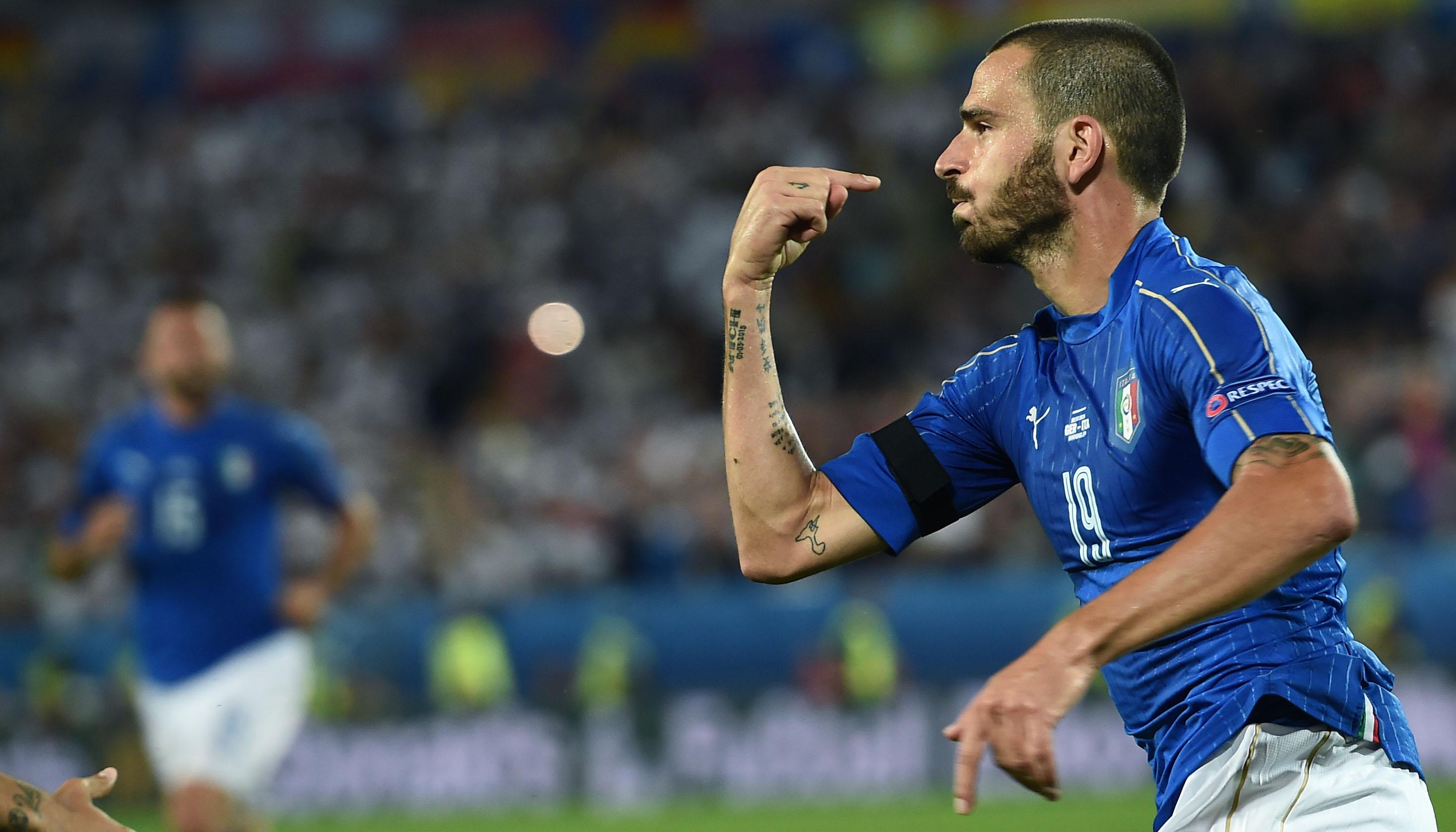 bonucci esulta bis italia europei luglio 2016 ifa
