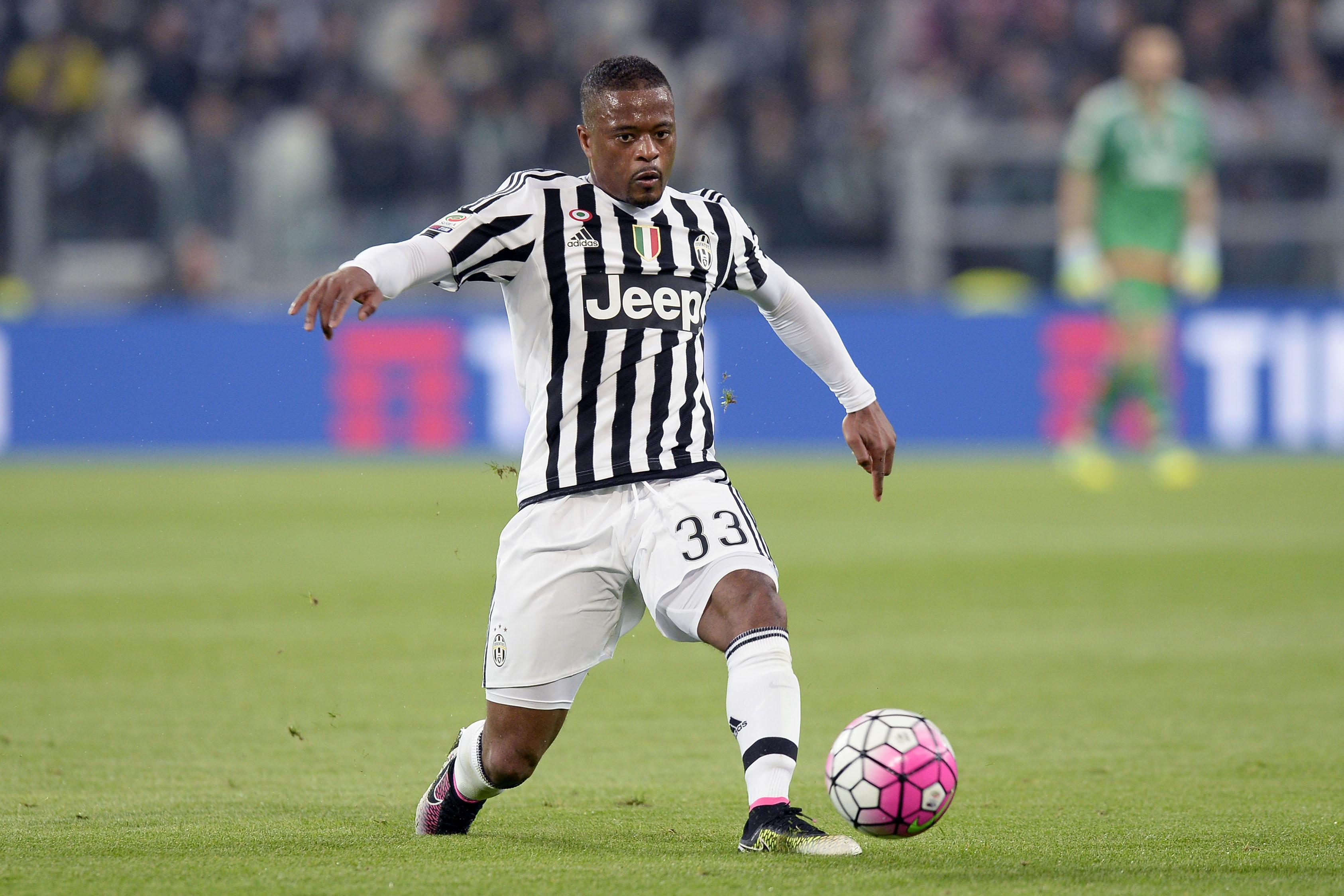 evra azione juventus aprile 2016 ifa