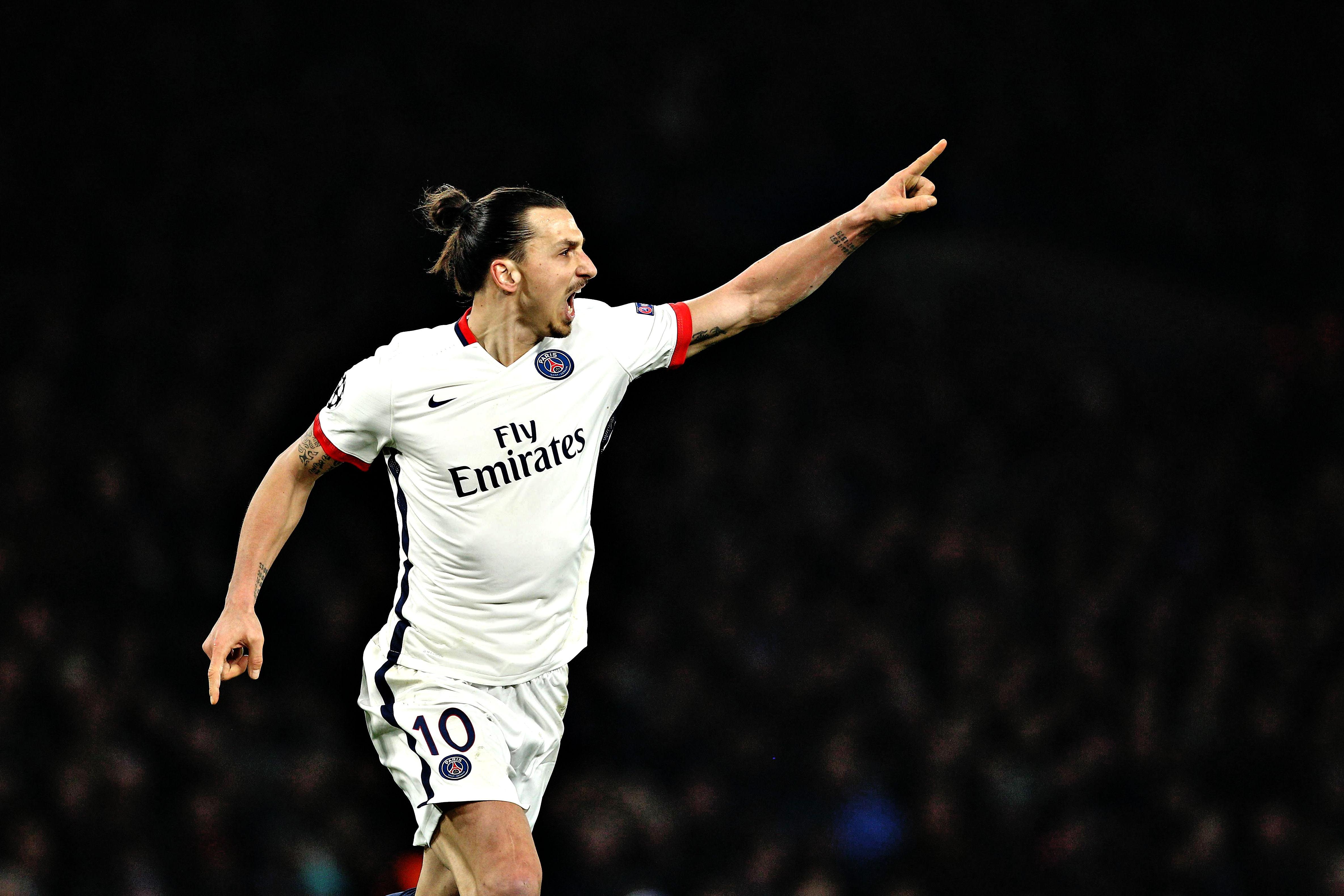 ibrahimovic esulta bis psg away champions league marzo 2016 ifa