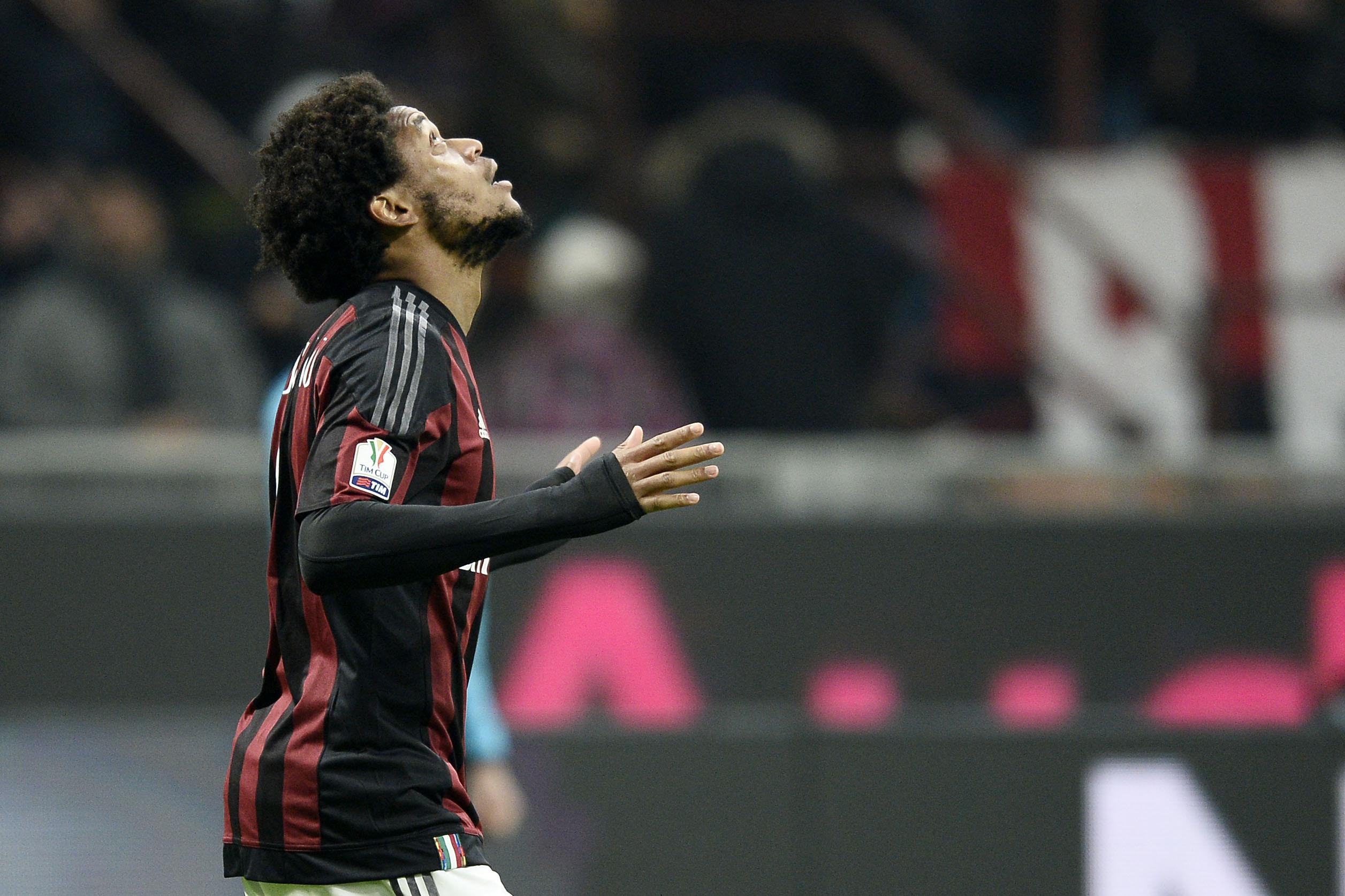luiz adriano esulta milan coppa italia dicembre 2015 ifa