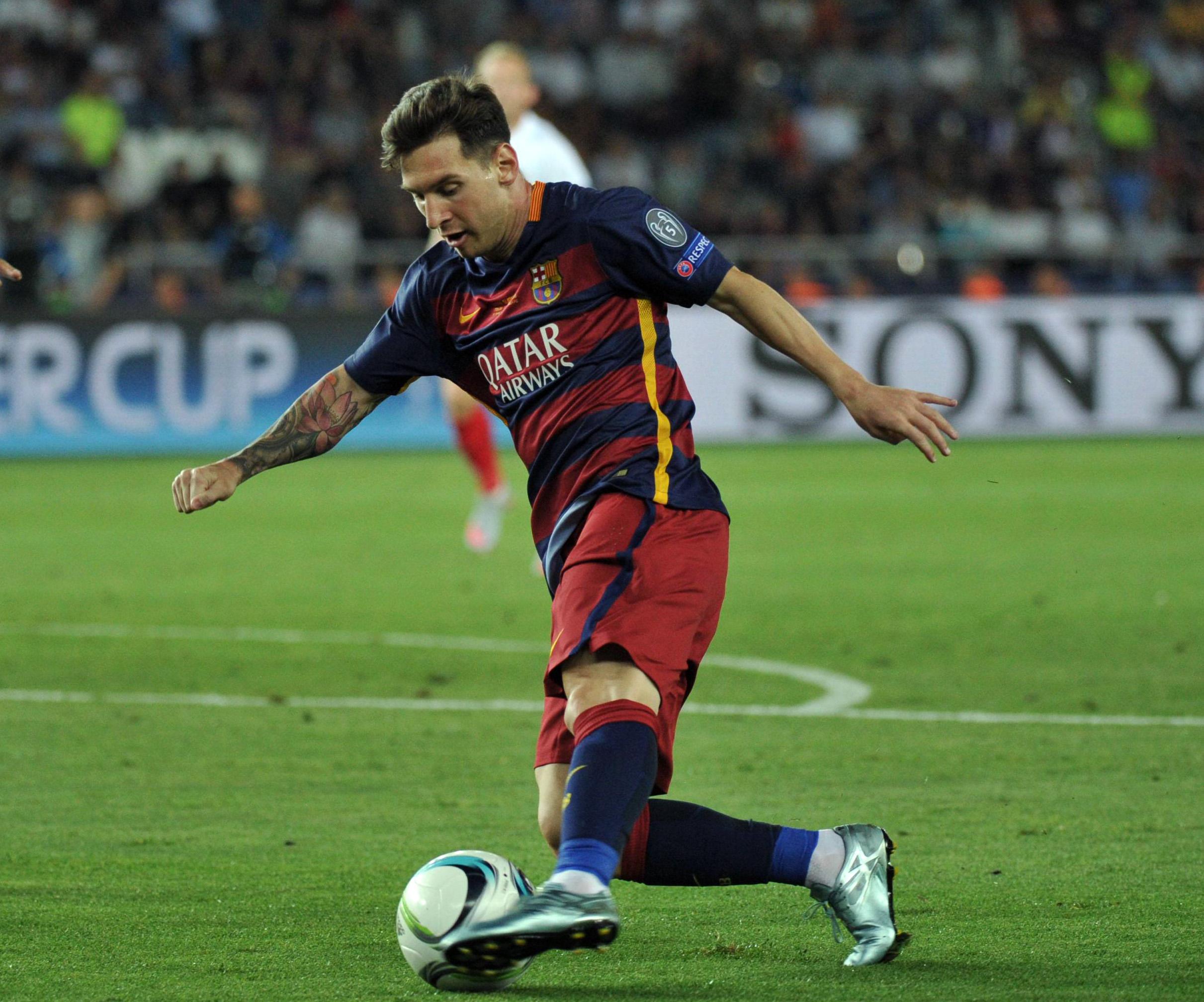 messi azione barcellona supercoppa europea agosto 2015 ifa