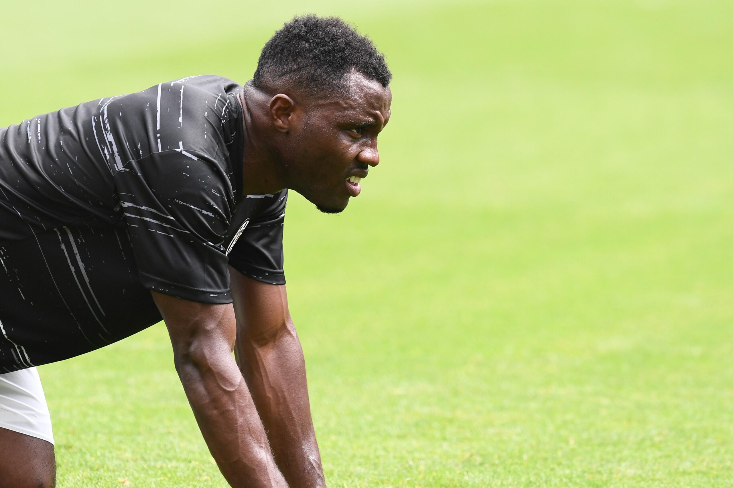 asamoah juventus riscaldamento agosto 2016 ifa scaled