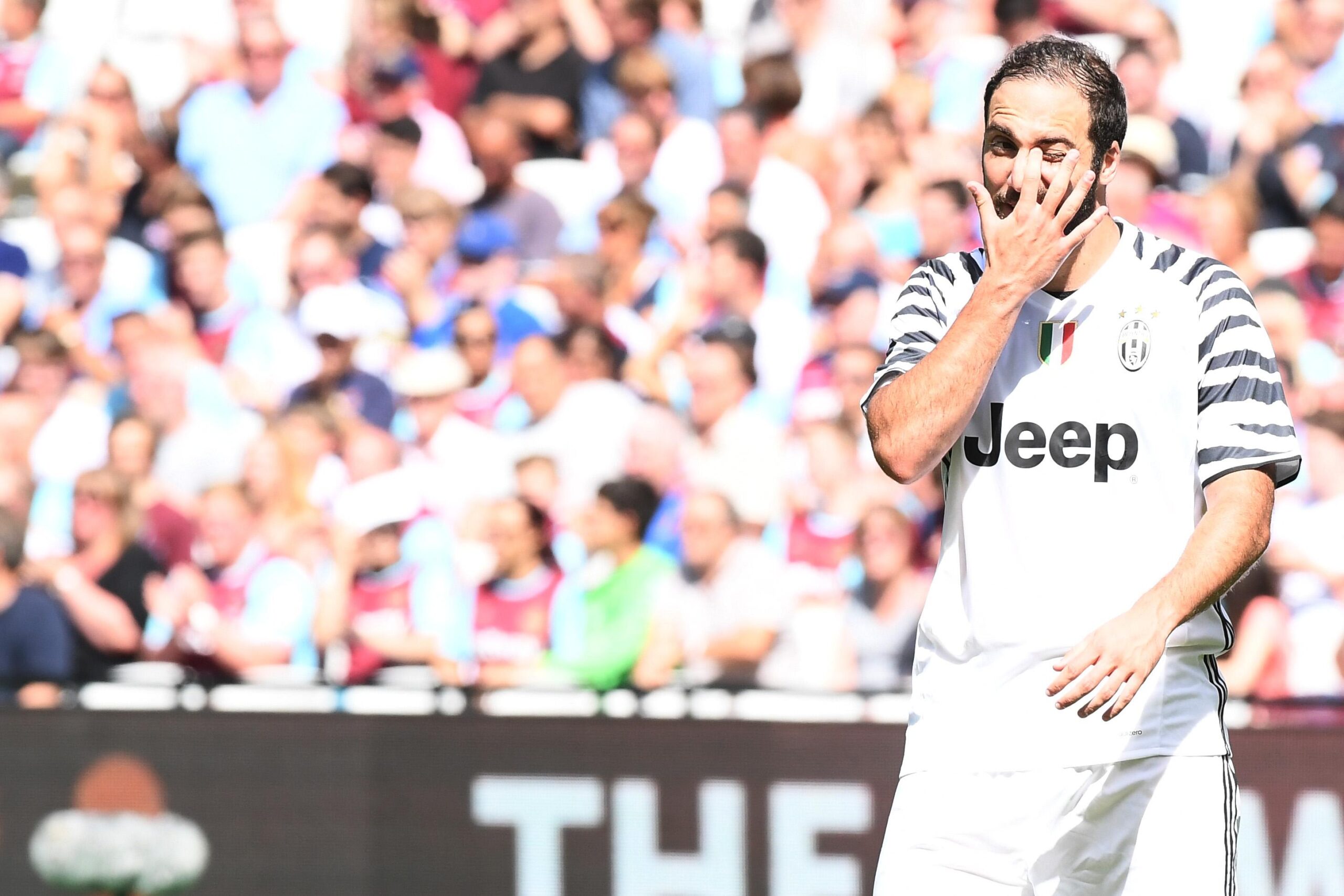 higuain juventus third agosto 2016 ifa scaled